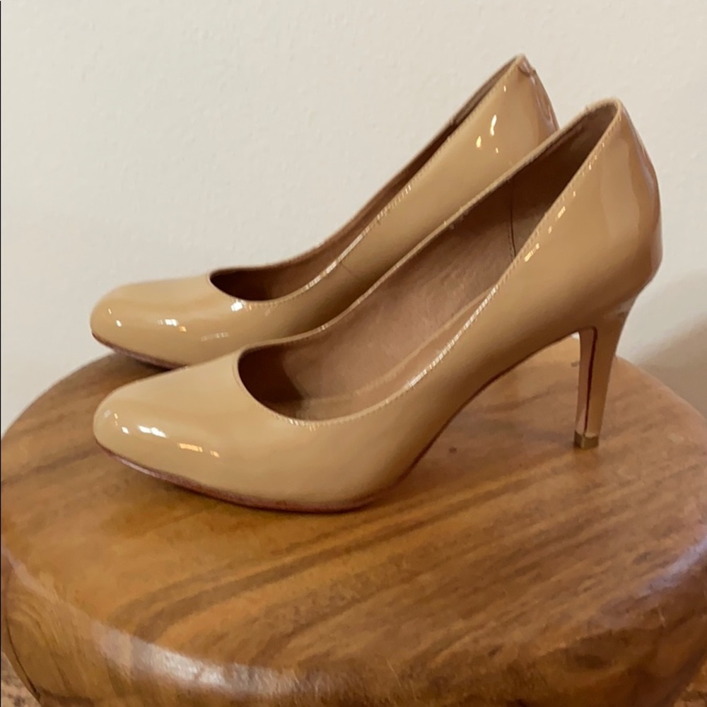 Sale!! NWT Corso Como Nude Patent Leather Heels